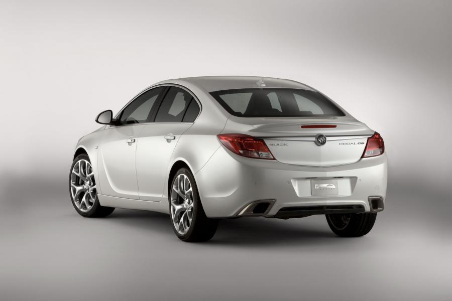  Buick Regal GS Concept 2010 года  (фото 11 из 17)